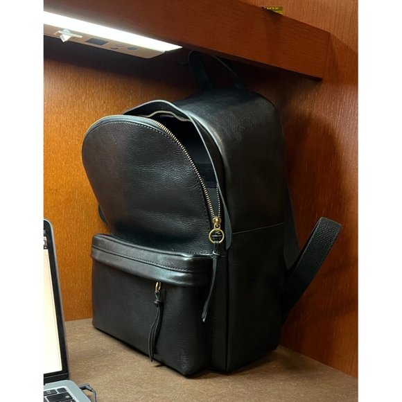 Madewell leather backpacks like new black